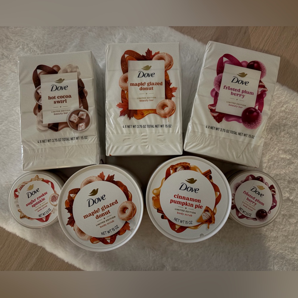 NWT Dove holiday soap/body scrub bundle set!!